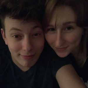 Meet your Posher, Devin